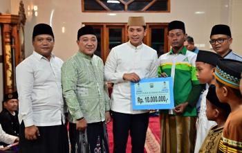 Safari Ramadan, Egi-Syaiful Salat Tarawih Masjid Baiturrahman Bakauheni